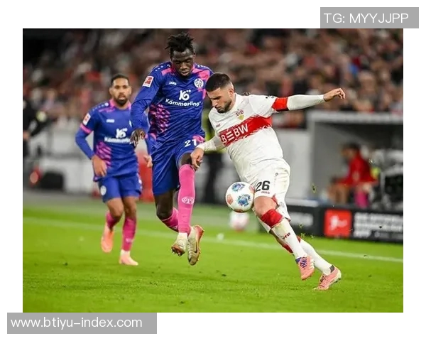 欧联杯精彩对决那不勒斯逆转皇马帽子戏法点燃全场激情