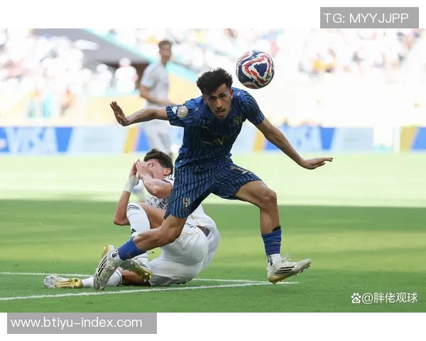 欧冠经典对决本菲卡逆转拜仁全场沸腾的瞬间解析 欧冠经典对决本菲卡逆转拜仁全场沸腾的瞬间解析