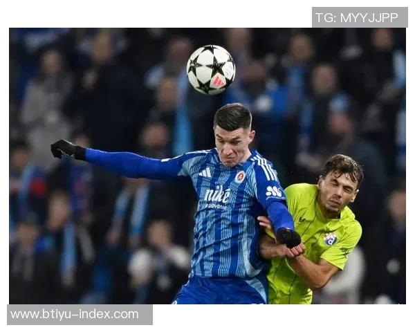 足总杯激战AC米兰与拜仁互交白卷红牌事件引发全场热议 足总杯激战AC米兰与拜仁互交白卷红牌事件引发全场热议