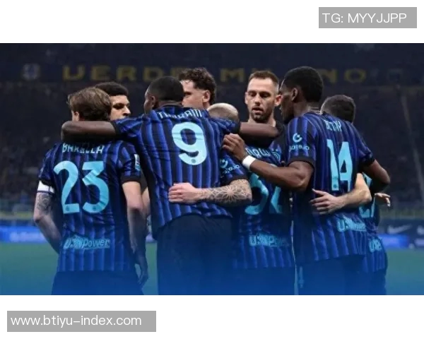 意甲激战那不勒斯6比2莱比锡绝杀瞬间引发全场热议与争议判罚 意甲激战那不勒斯6比2莱比锡绝杀瞬间引发全场热议与争议判罚