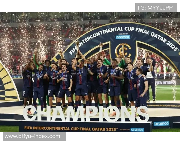 本菲卡逆袭巴黎圣日耳曼乌龙球成比赛转折点全场沸腾 本菲卡逆袭巴黎圣日耳曼乌龙球成比赛转折点全场沸腾