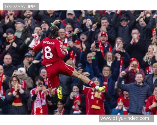 中超联赛精彩对决利物浦大胜里昂引发全场热烈反响